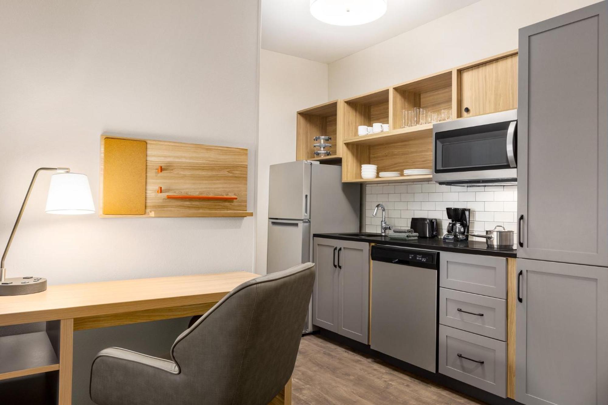 Candlewood Suites Pittston By Ihg Buitenkant foto